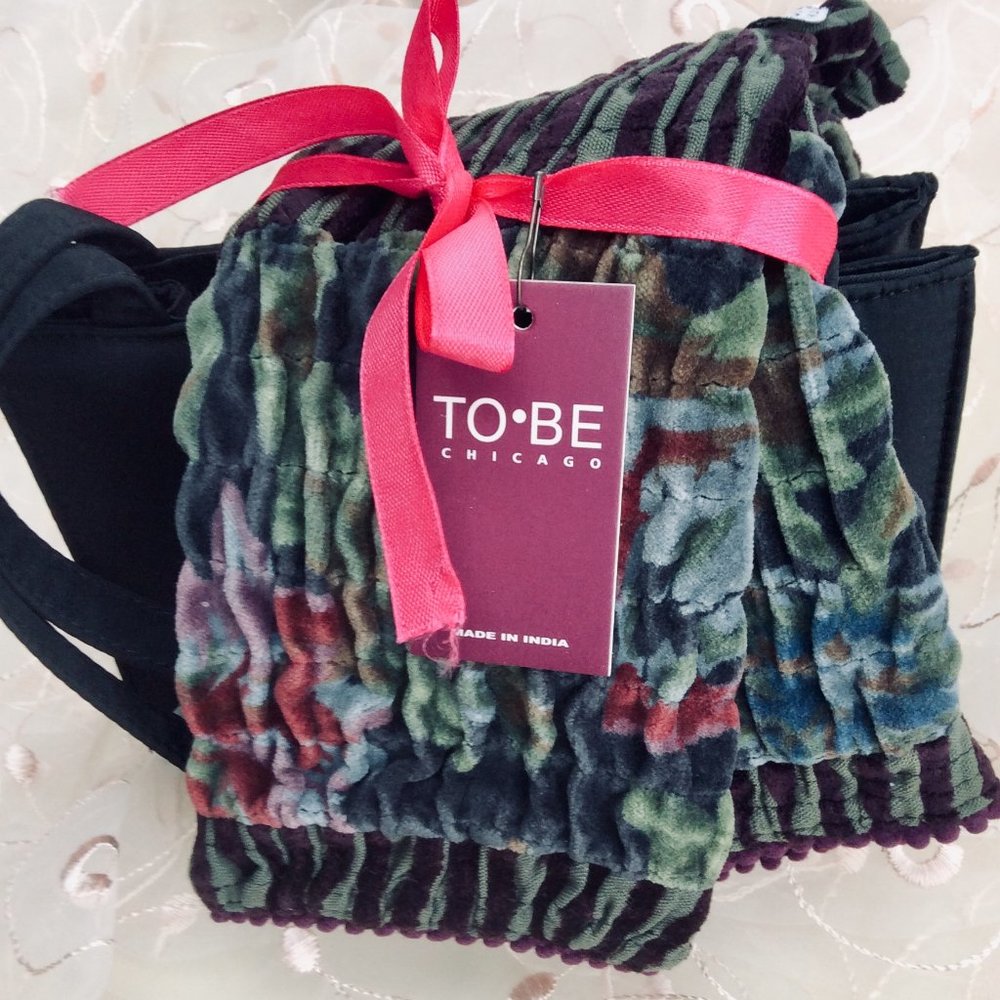 Squiggle Cuff in Charcoal & Small Bag accessory bag